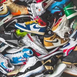 Кроссовки в Москве